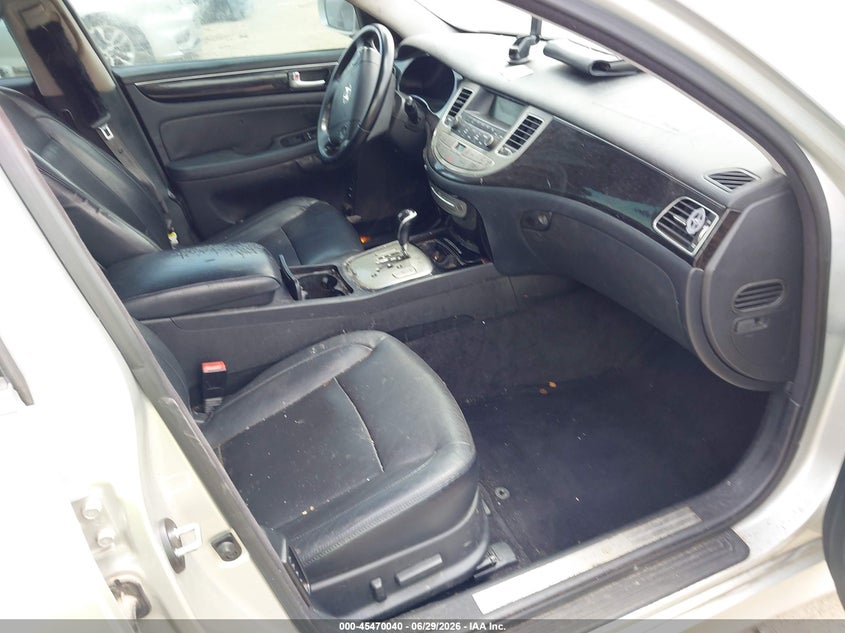 2013 Hyundai Genesis VIN KMHGC4DD8DU209328 IAAI salvage auction — FRONT END, Salvage (Texas), sold $450 on 2026-07-29 (photo 5)