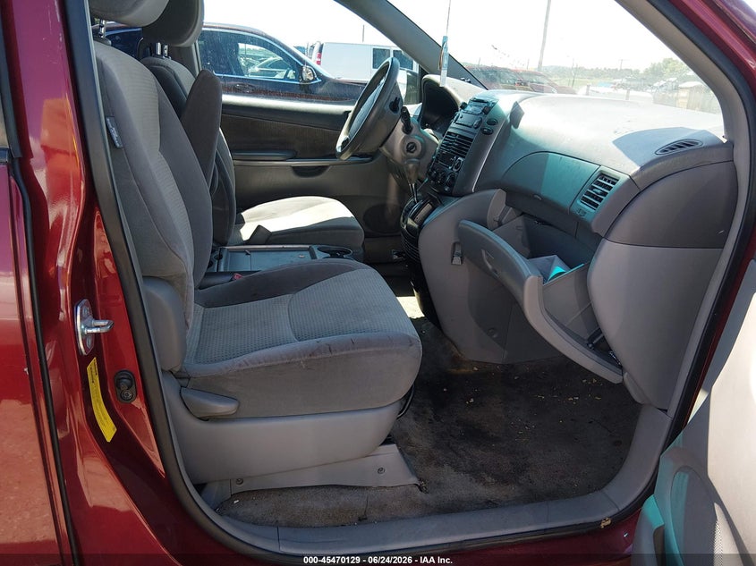 2009 Toyota Sienna VIN 5TDZK23C39S246523 IAAI salvage auction — REAR END, Salvage (Pennsylvania), sold $775 on 2026-07-15 (photo 5)
