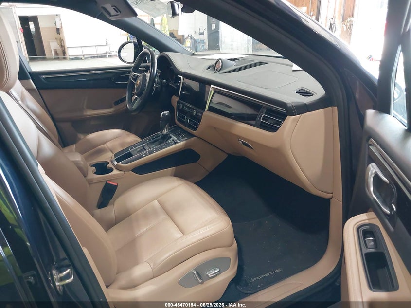 2021 Porsche Macan VIN WP1AA2A56MLB00856 IAAI salvage auction — LEFT FRONT, Salvage Title, sold $13,200 on 2026-07-29 (photo 5)