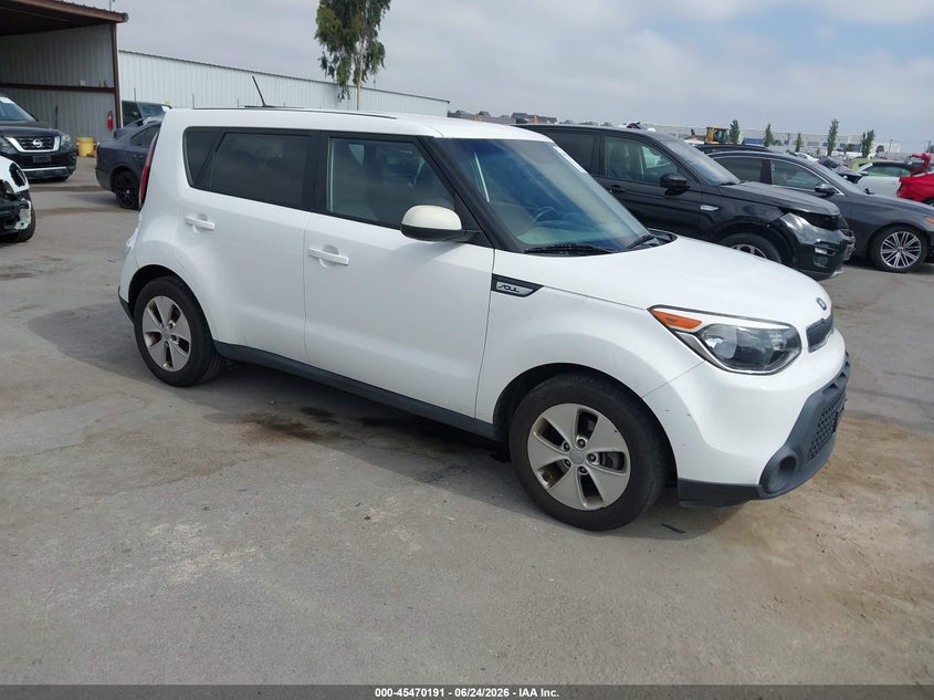 2015 Kia Soul VIN KNDJN2A22F7186061 IAAI salvage auction — LEFT SIDE, Salvage (California), sold $1,475 on 2026-07-20 (photo 1)