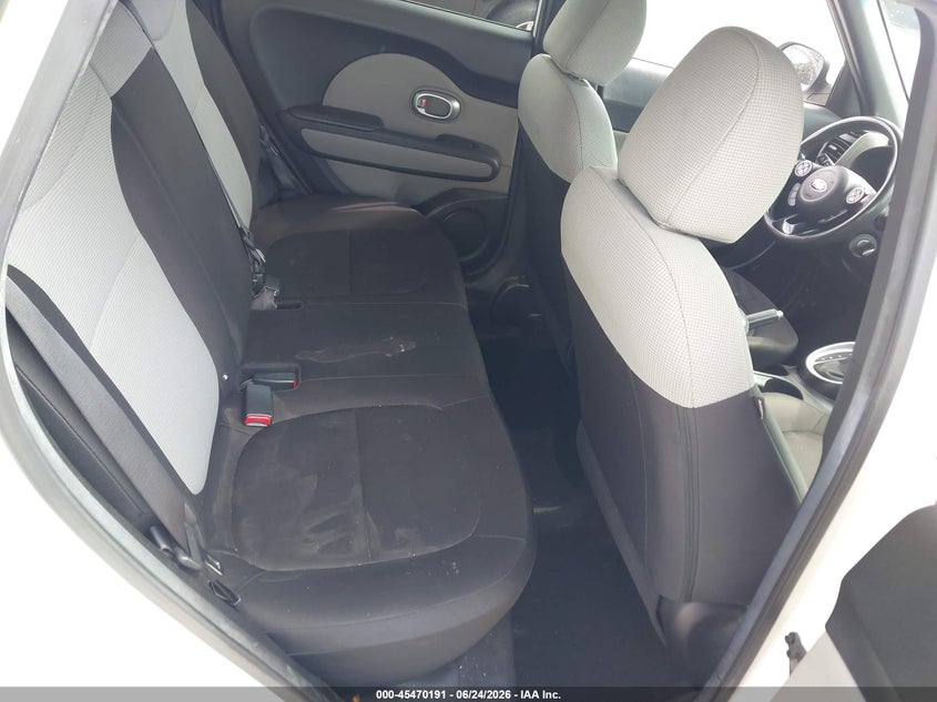 2015 Kia Soul VIN KNDJN2A22F7186061 IAAI salvage auction — LEFT SIDE, Salvage (California), sold $1,475 on 2026-07-20 (photo 8)