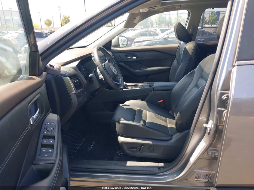 2022 Nissan Rogue VIN JN8BT3BA6NW043788 IAAI salvage auction — THEFT, Salvage Title, sold $8,050 on 2026-07-17 (photo 5)
