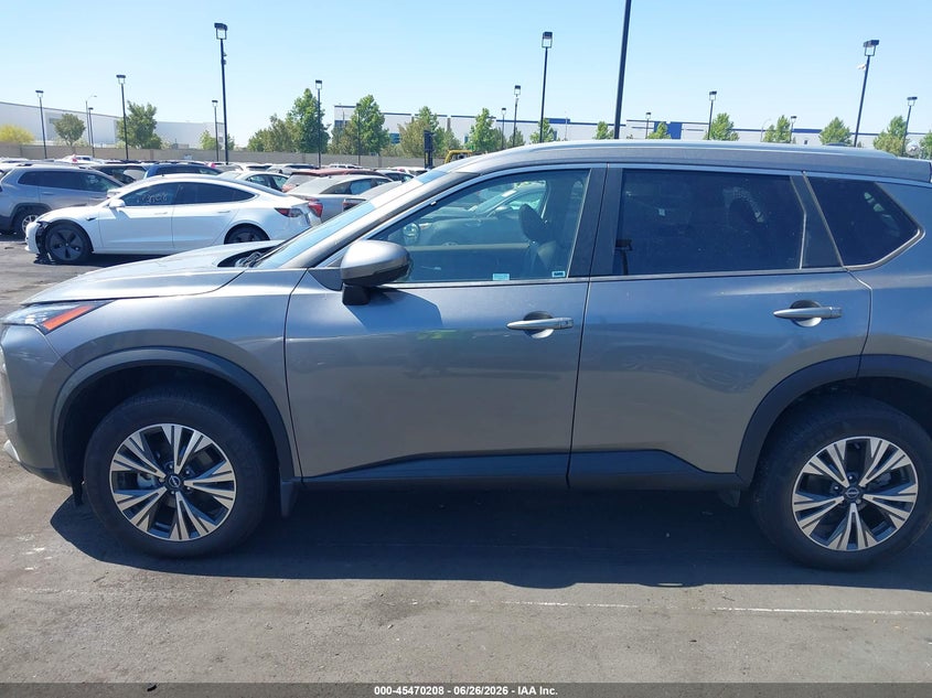 2022 Nissan Rogue VIN JN8BT3BA6NW043788 IAAI salvage auction — THEFT, Salvage Title, sold $8,050 on 2026-07-17 (photo 6)