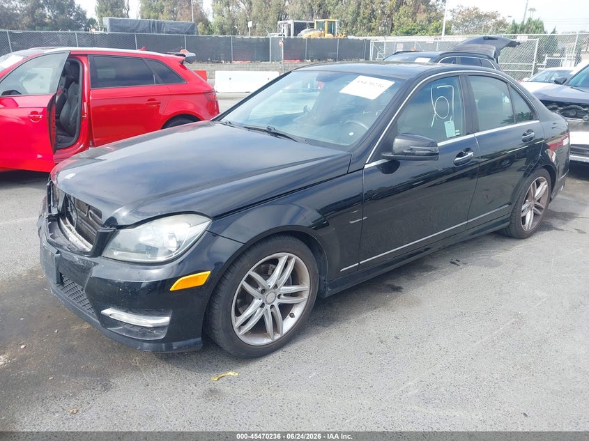 2014 Mercedes-benz C-klasse VIN WDDGF4HB6EA957928 IAAI salvage auction — FRONT END, Salvage (California), sold $1,550 on 2026-07-24 (photo 2)