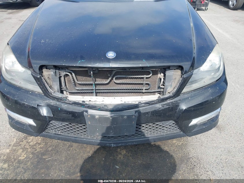 2014 Mercedes-benz C-klasse VIN WDDGF4HB6EA957928 IAAI salvage auction — FRONT END, Salvage (California), sold $1,550 on 2026-07-24 (photo 6)
