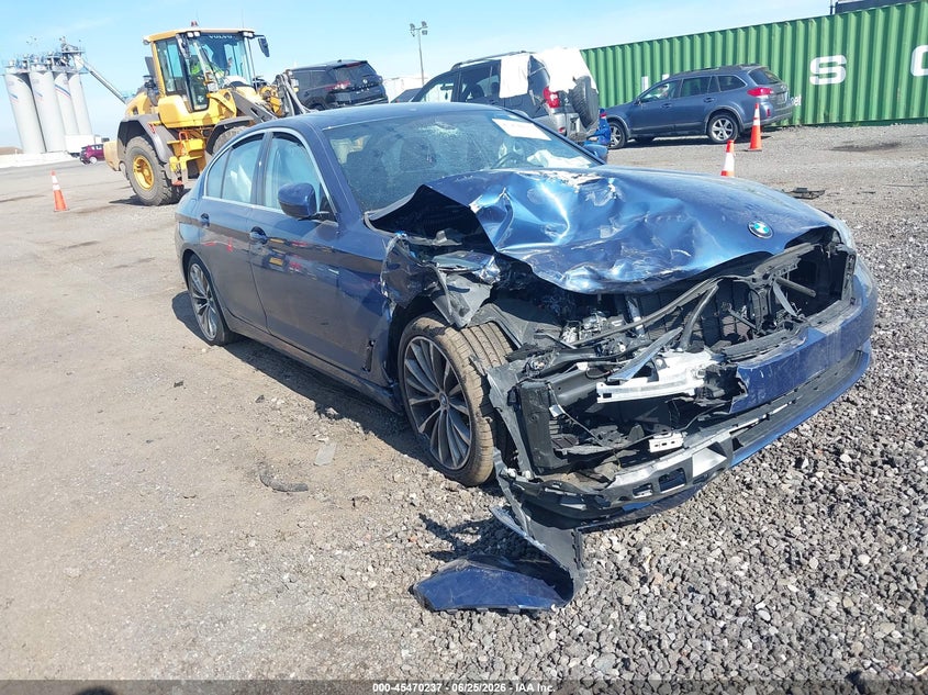 2023 BMW 5er VIN WBA13BJ05PCM01555 — IAAI salvage auction photo