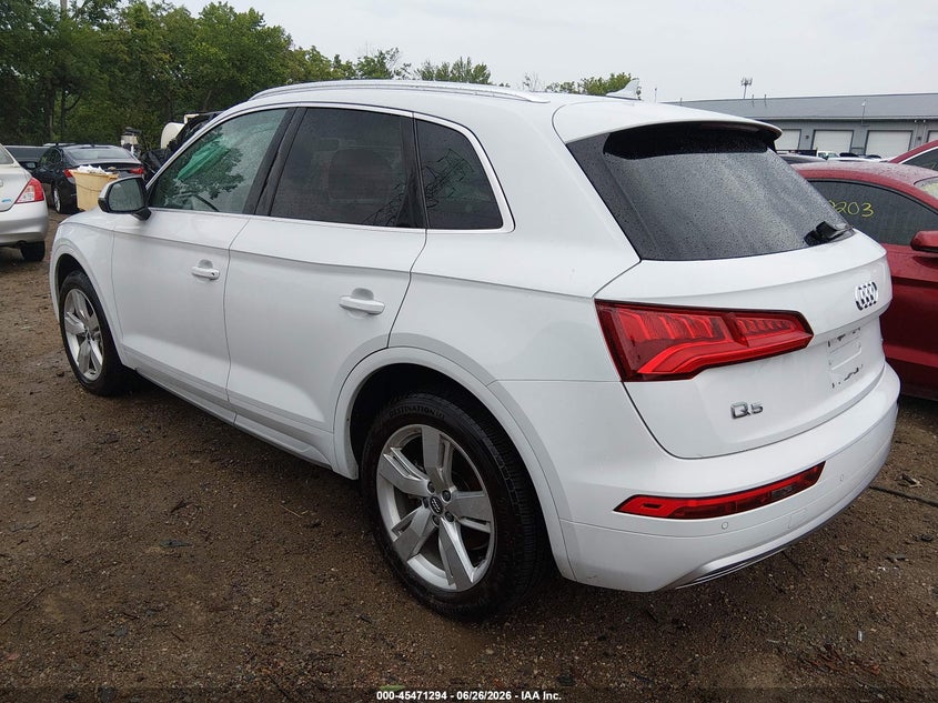 2019 Audi Q5 VIN WA1BNAFY3K2077783 IAAI salvage auction — SIDE, Clear (Indiana), sold $5,500 on 2026-07-29 (photo 3)
