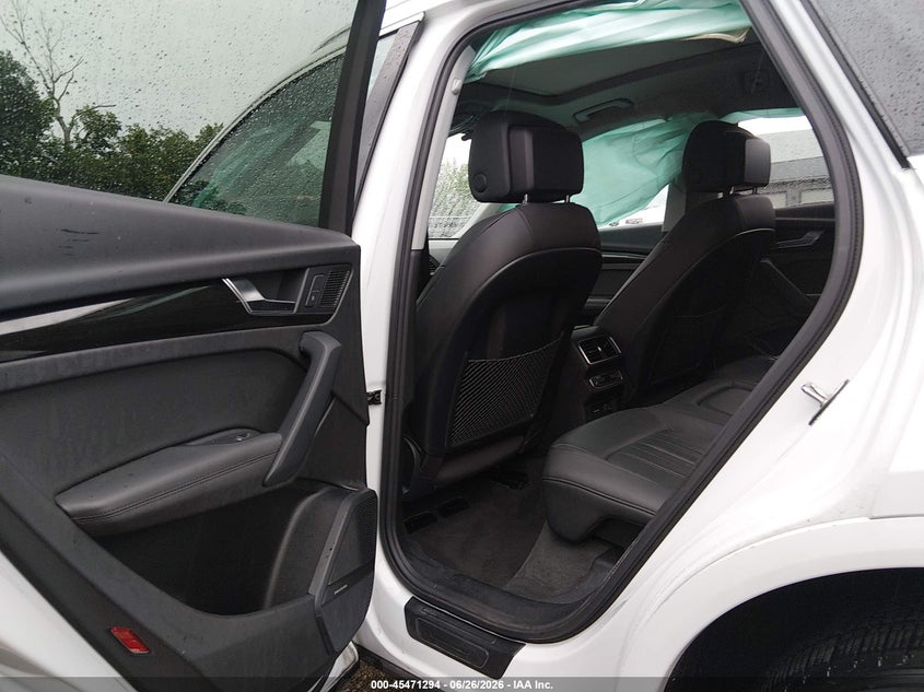 2019 Audi Q5 VIN WA1BNAFY3K2077783 IAAI salvage auction — SIDE, Clear (Indiana), sold $5,500 on 2026-07-29 (photo 8)