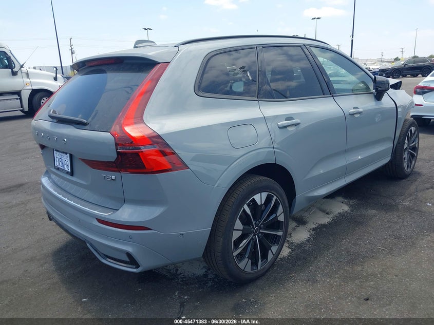 2026 Volvo Xc60 VIN YV4H60RC2T1424239 IAAI salvage auction — FRONT END, Salvage Title, sold $9,450 on 2026-08-14 (photo 4)