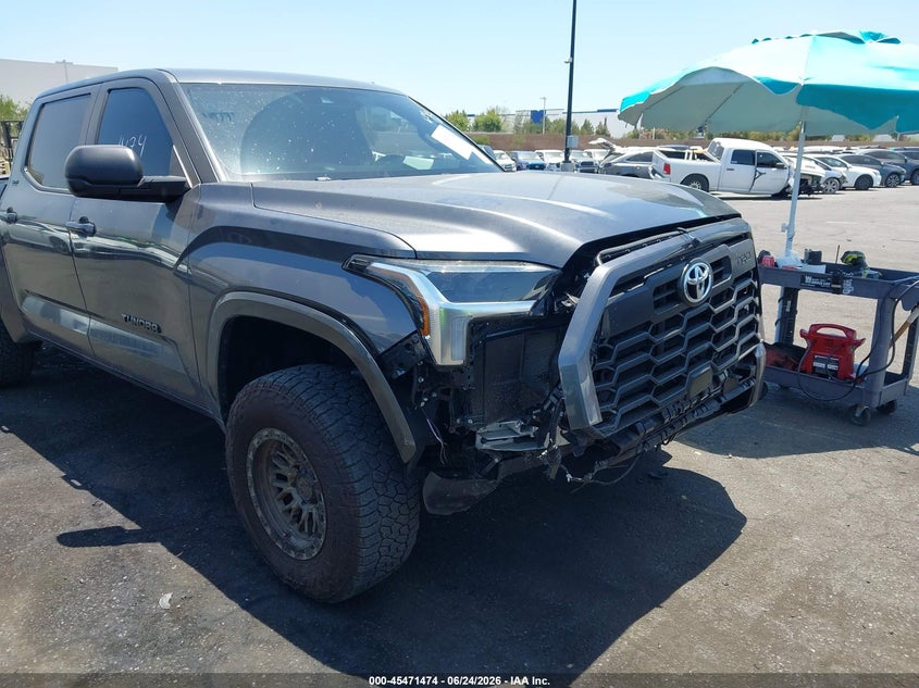 2024 Toyota Tundra VIN 5TFLA5DB1RX203485 IAAI salvage auction — FRONT & REAR, Salvage Title, sold $25 on 2026-07-24 (photo 6)