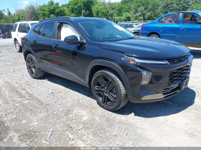 2024 Chevrolet Trax VIN KL77LKE2XRC088494 IAAI salvage auction — LEFT SIDE, Salvage Title, sold $7,000 on 2026-07-19 (photo 1)