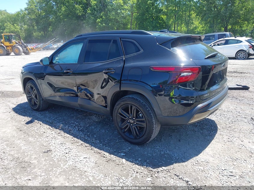 2024 Chevrolet Trax VIN KL77LKE2XRC088494 IAAI salvage auction — LEFT SIDE, Salvage Title, sold $7,000 on 2026-07-19 (photo 3)