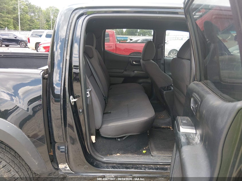 2017 Toyota Tacoma VIN 5TFCZ5AN8HX089040 IAAI salvage auction — SIDE, Salvage (Georgia), sold $10,600 on 2026-07-22 (photo 8)