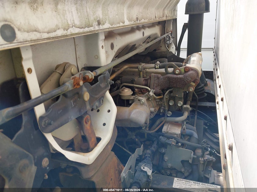 2005 Isuzu W3s042 npr dsl reg VIN JALB4B16357014631 IAAI salvage auction — NORMAL WEAR, Clear (Florida), sold $200 on 2026-07-30 (photo 9)