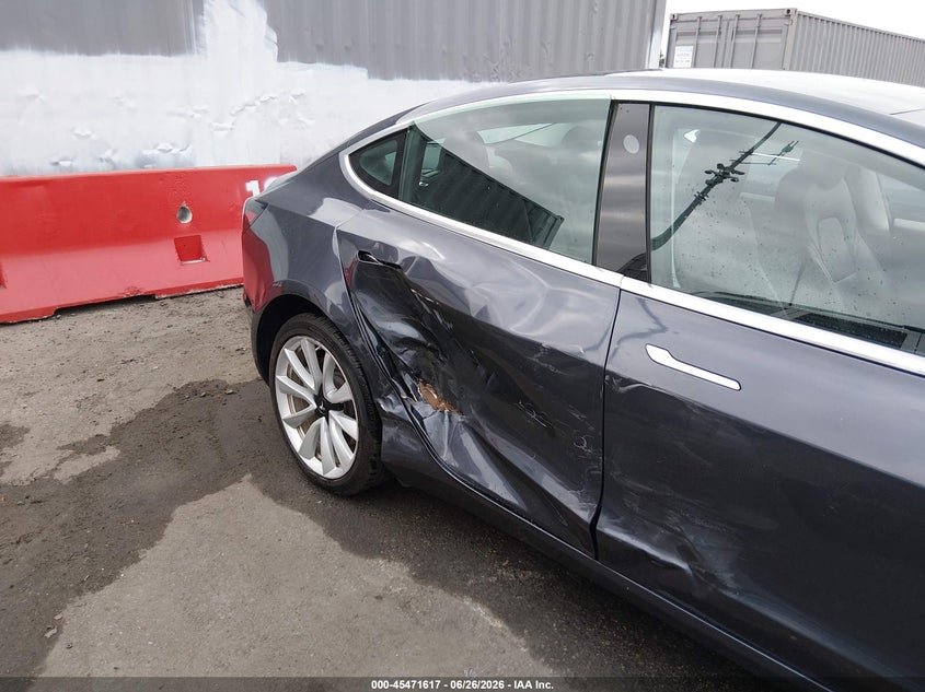 2019 Tesla Model 3 VIN 5YJ3E1EB0KF497828 IAAI salvage auction — RIGHT SIDE, Salvage (California), sold $7,900 on 2026-07-13 (photo 6)