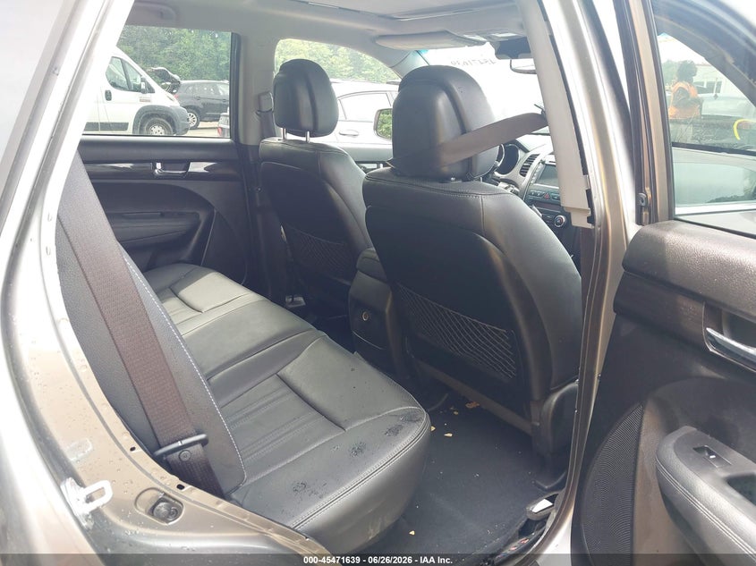 2013 Kia Sorento VIN 5XYKWDA26DG333821 IAAI salvage auction — SIDE, Salvage - Greater Than 75% (Maryland), sold $1,750 on 2026-07-15 (photo 8)