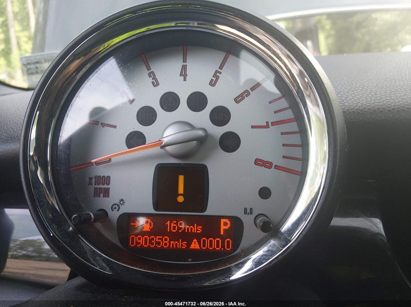2009 Mini Clubman VIN WMWML33599TX35408 IAAI salvage auction — NORMAL WEAR, Clear (Virginia), sold $275 on 2026-07-07 (photo 7)