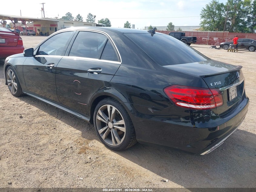 2014 Mercedes-benz E-klasse VIN WDDHF5KB4EA874517 IAAI salvage auction — SIDE, Original (Texas), sold $2,800 on 2026-08-20 (photo 3)