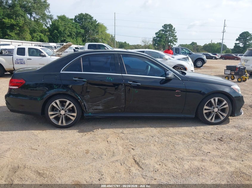 2014 Mercedes-benz E-klasse VIN WDDHF5KB4EA874517 IAAI salvage auction — SIDE, Original (Texas), sold $2,800 on 2026-08-20 (photo 6)