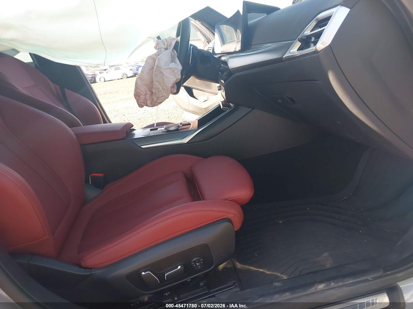 2026 BMW 3er VIN 3MW69CW03T8F92929 IAAI salvage auction — FRONT END, Wait Title, sold $21,800 on 2026-08-24 (photo 5)