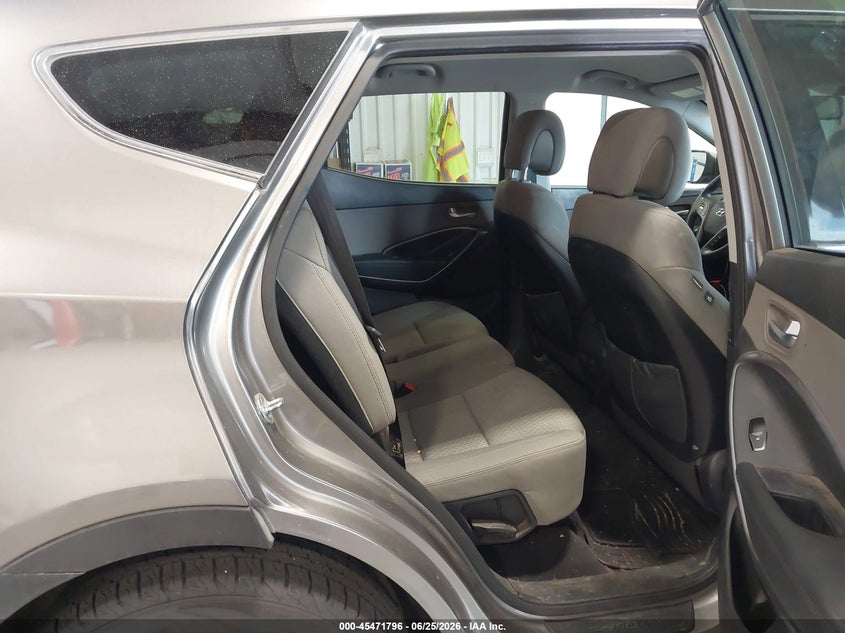 2017 Hyundai Santa fe VIN 5XYZT3LBXHG432825 IAAI salvage auction — NORMAL WEAR, Clear (Florida), sold $1,900 on 2026-07-08 (photo 8)