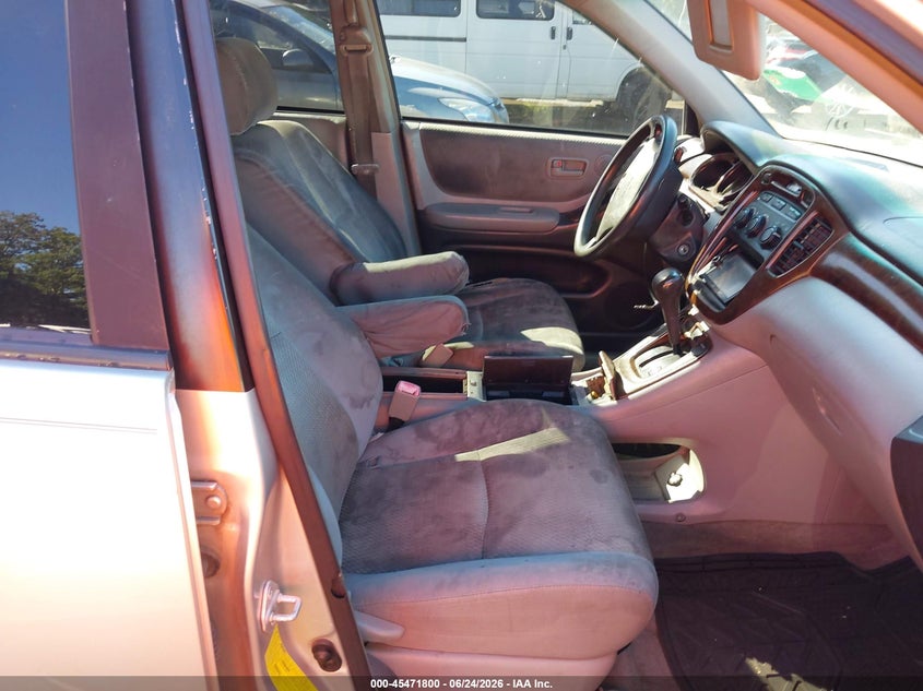 2007 Toyota Highlander VIN JTEGP21A570147272 IAAI salvage auction — NORMAL WEAR, Clear (Virginia), sold $750 on 2026-07-29 (photo 5)