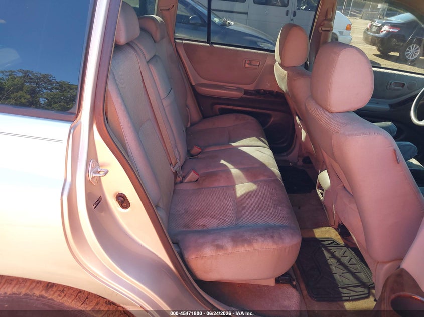 2007 Toyota Highlander VIN JTEGP21A570147272 IAAI salvage auction — NORMAL WEAR, Clear (Virginia), sold $750 on 2026-07-29 (photo 8)