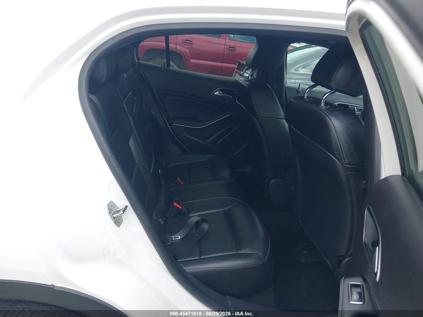 2019 Mercedes-benz Gla-klasse VIN WDCTG4GB5KJ553239 IAAI salvage auction — FRONT END, Salvage Title, sold $4,300 on 2026-08-02 (photo 8)