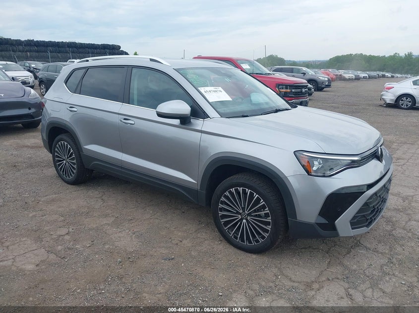 2026 Volkswagen Taos VIN 3VVSC7B21TM064462 IAAI salvage auction — SIDE, Salvage Title, sold $16,200 on 2026-07-24 (photo 1)