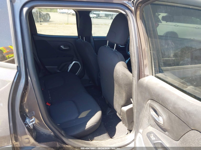 2018 Jeep Renegade VIN ZACCJBAH8JPH17641 IAAI salvage auction — NORMAL WEAR, Affidavit In Lieu Of Title - Non-Public (Washington), sold $1,550 on 2026-07-22 (photo 8)