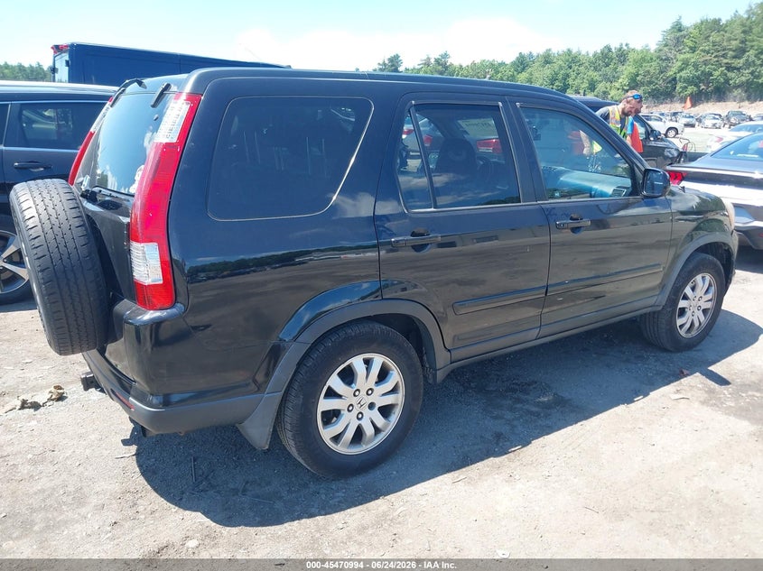 2005 Honda Cr-v VIN JHLRD78965C064785 IAAI salvage auction — UNKNOWN, Clear (Massachusetts), sold $425 on 2026-07-10 (photo 4)
