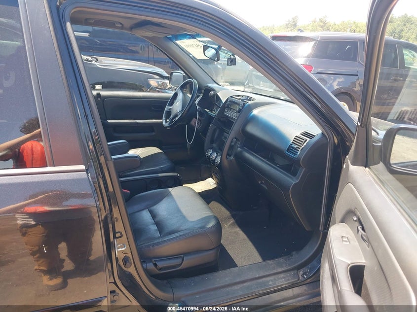 2005 Honda Cr-v VIN JHLRD78965C064785 IAAI salvage auction — UNKNOWN, Clear (Massachusetts), sold $425 on 2026-07-10 (photo 5)