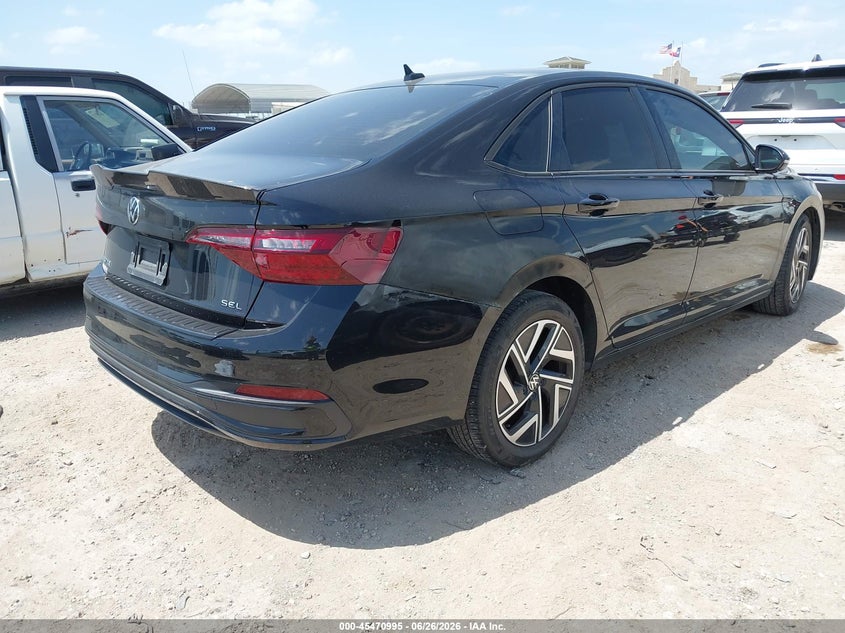 2024 Volkswagen Jetta VIN 3VWGM7BU2RM099794 IAAI salvage auction — SIDE, Original (Texas), sold $8,600 on 2026-08-24 (photo 4)