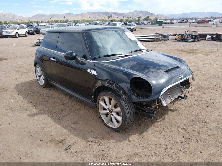 2013 Mini Hard top VIN WMWSV3C53DT389415 IAAI salvage auction — NORMAL WEAR, Clear (Arizona), sold $225 on 2026-07-28 (photo 1)