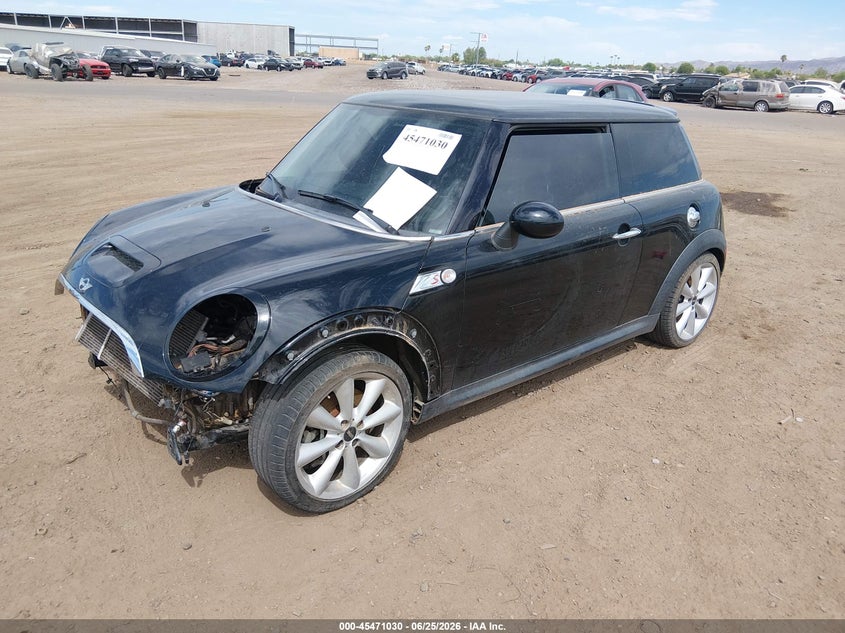 2013 Mini Hard top VIN WMWSV3C53DT389415 IAAI salvage auction — NORMAL WEAR, Clear (Arizona), sold $225 on 2026-07-28 (photo 2)