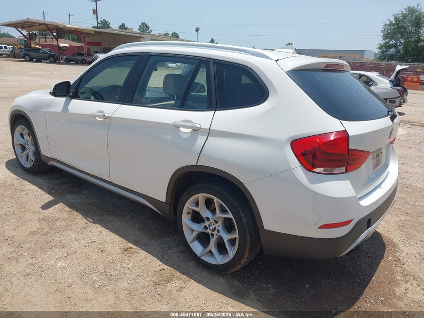 2015 BMW X1 VIN WBAVM1C50FV318992 IAAI salvage auction — NORMAL WEAR, Original (Texas), sold $1,100 on 2026-07-23 (photo 3)