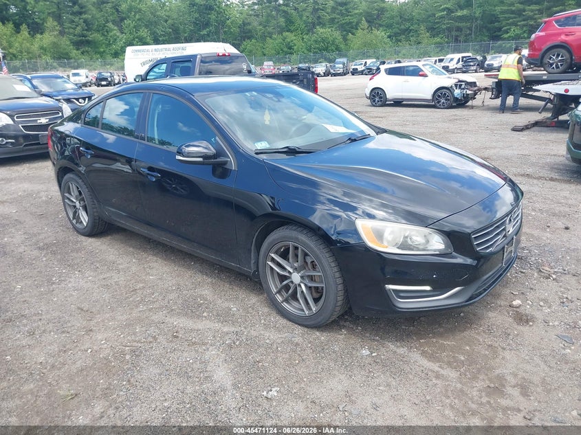 2014 Volvo S60 VIN YV1612FS0E2296543 IAAI salvage auction — ROOF, Clear (Massachusetts), sold $1,400 on 2026-07-17 (photo 1)