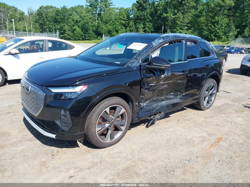 2022 Audi Q4 e-tron VIN WA1H2BFZ8NP042570 IAAI salvage auction — SIDE, Salvage (Massachusetts), sold $10,900 on 2026-07-30 (photo 2)
