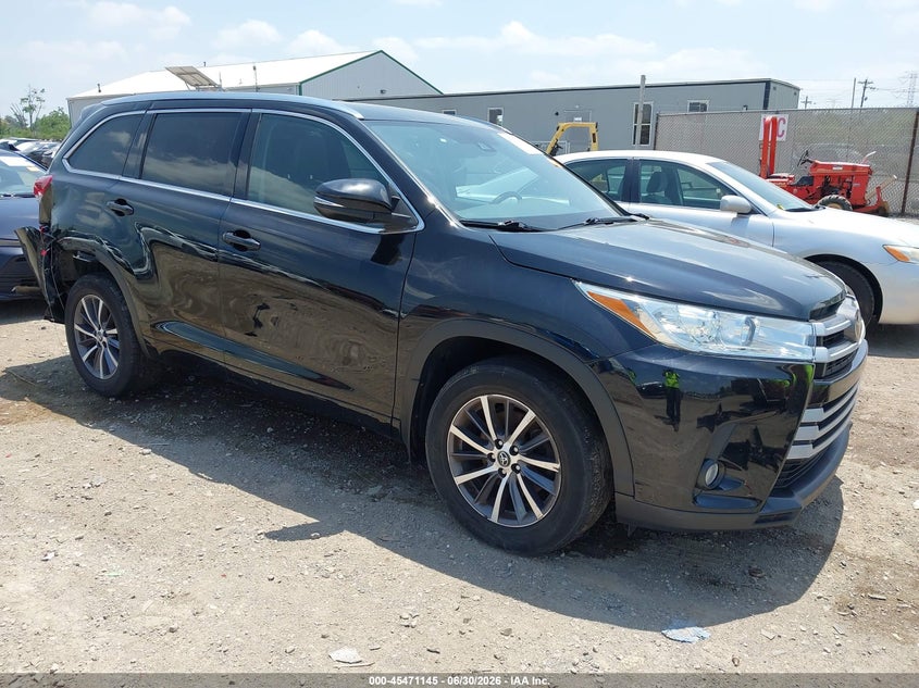 2018 Toyota Highlander VIN 5TDJZRFH8JS528945 IAAI salvage auction — RIGHT REAR, Salvage Title, sold $6,200 on 2026-07-23 (photo 1)