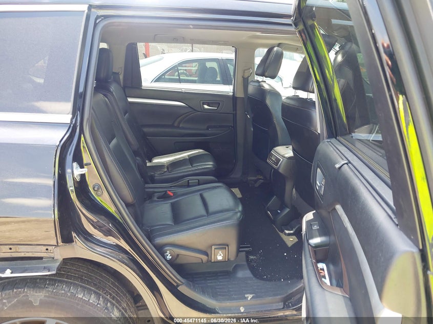 2018 Toyota Highlander VIN 5TDJZRFH8JS528945 IAAI salvage auction — RIGHT REAR, Salvage Title, sold $6,200 on 2026-07-23 (photo 8)