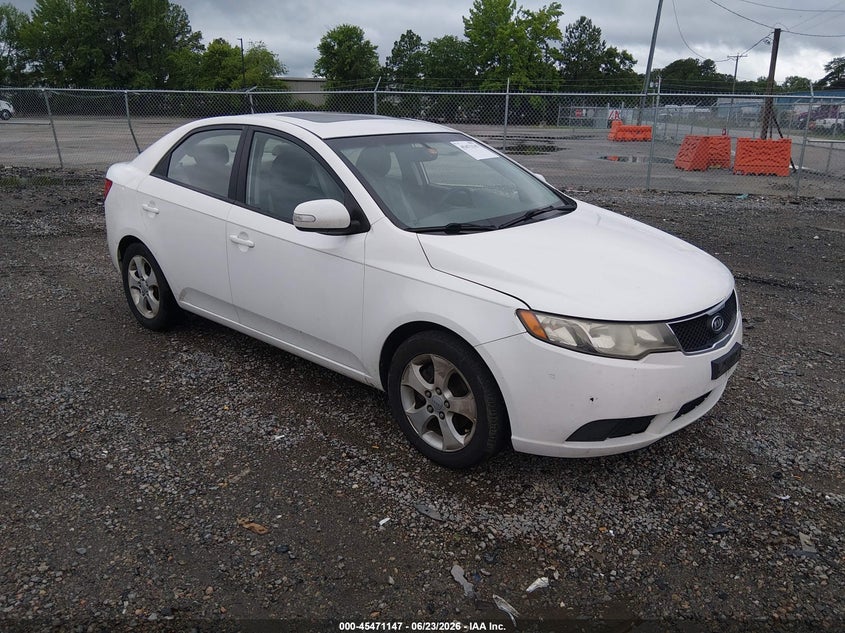 2010 Kia Forte VIN KNAFU4A2XA5231480 IAAI salvage auction — NORMAL WEAR, Clear (Virginia), sold $350 on 2026-07-10 (photo 1)