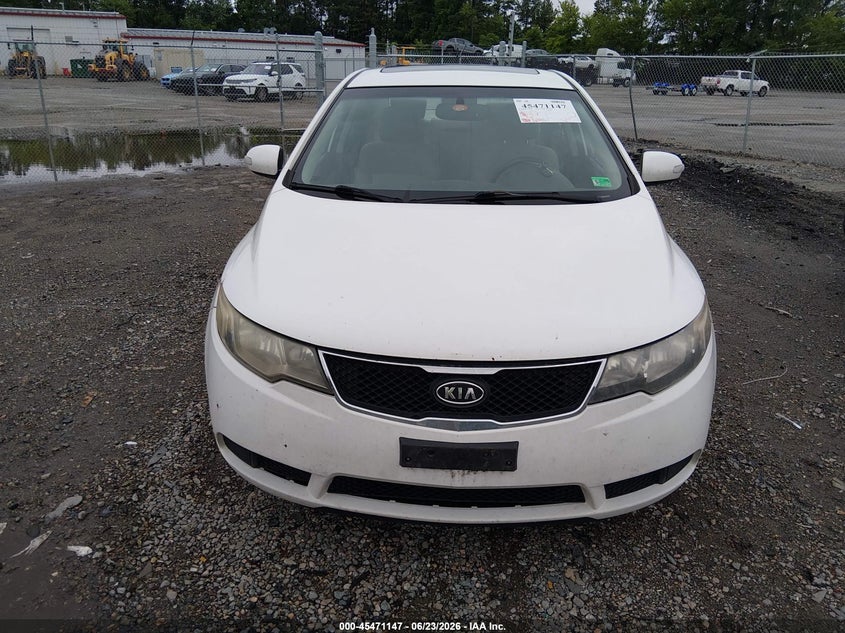 2010 Kia Forte VIN KNAFU4A2XA5231480 IAAI salvage auction — NORMAL WEAR, Clear (Virginia), sold $350 on 2026-07-10 (photo 6)