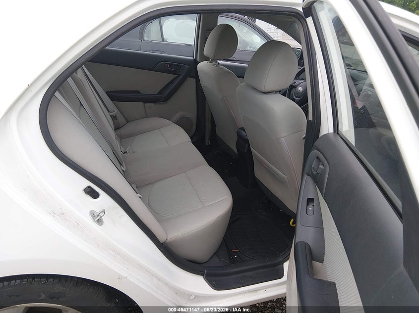 2010 Kia Forte VIN KNAFU4A2XA5231480 IAAI salvage auction — NORMAL WEAR, Clear (Virginia), sold $350 on 2026-07-10 (photo 8)