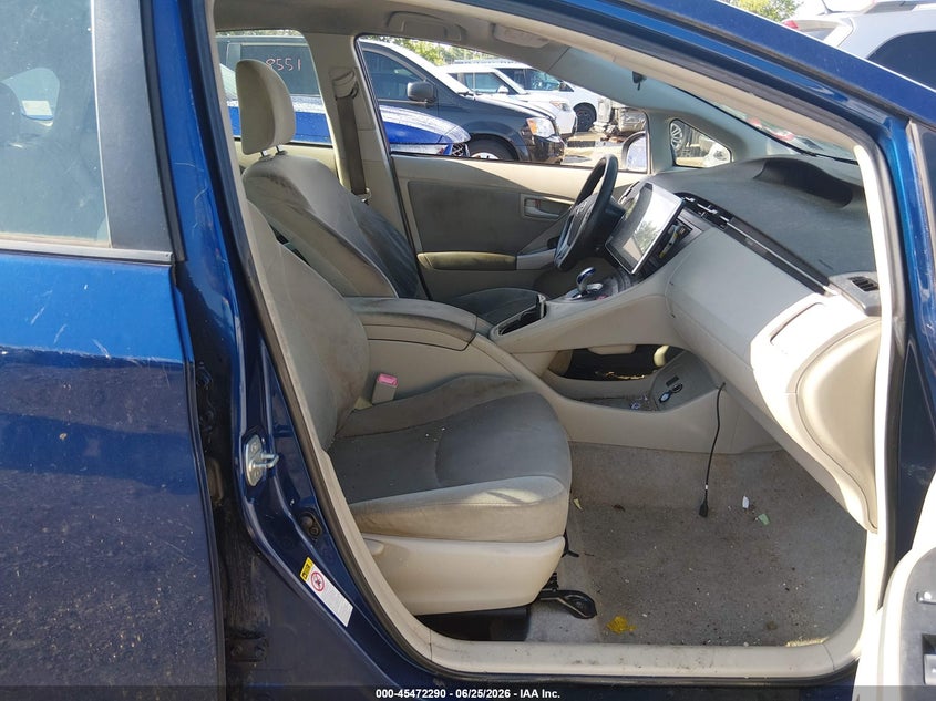 2011 Toyota Prius VIN JTDKN3DU0B5346130 IAAI salvage auction — NORMAL WEAR, Clear (Illinois), sold $525 on 2026-07-28 (photo 5)