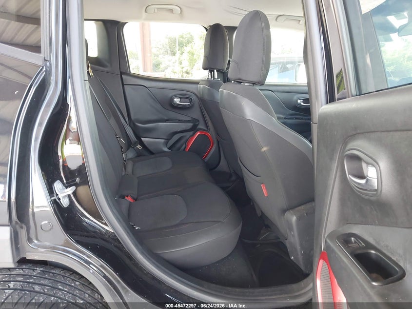 2015 Jeep Renegade VIN ZACCJBCT4FPB31012 IAAI salvage auction — NORMAL WEAR, Clear (Florida), sold $1,200 on 2026-08-04 (photo 8)