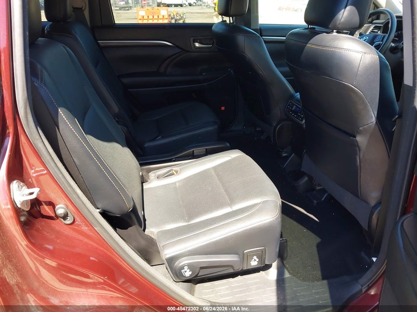 2016 Toyota Highlander VIN 5TDDKRFH1GS298062 IAAI salvage auction — LEFT REAR, Salvage Title, sold $7,900 on 2026-07-29 (photo 8)