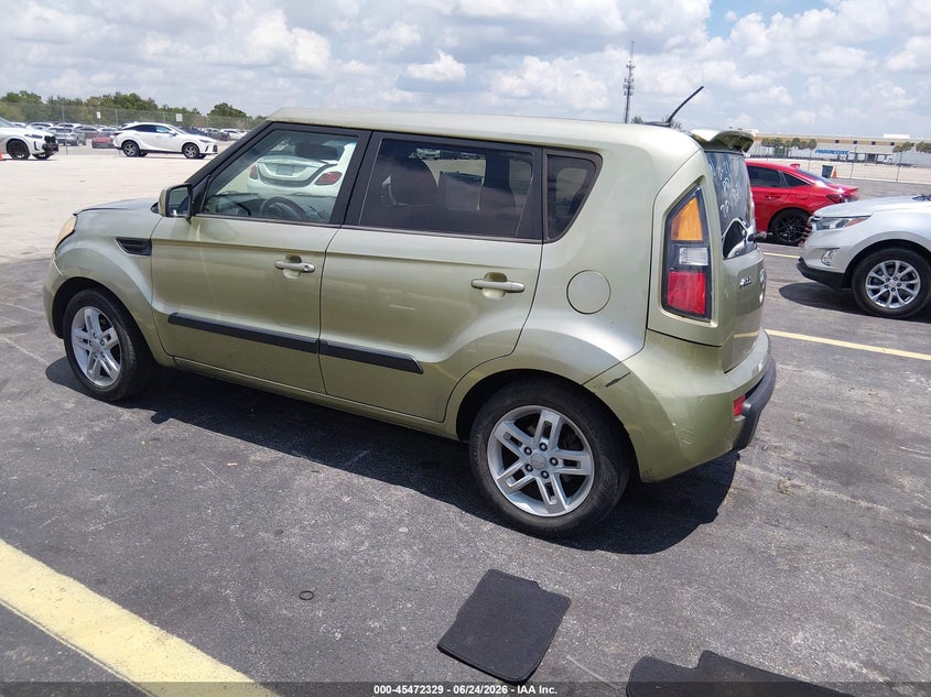 2011 Kia Soul VIN KNDJT2A25B7275896 IAAI salvage auction — LEFT SIDE, Rebuildable (Florida), sold $25 on 2026-07-16 (photo 3)