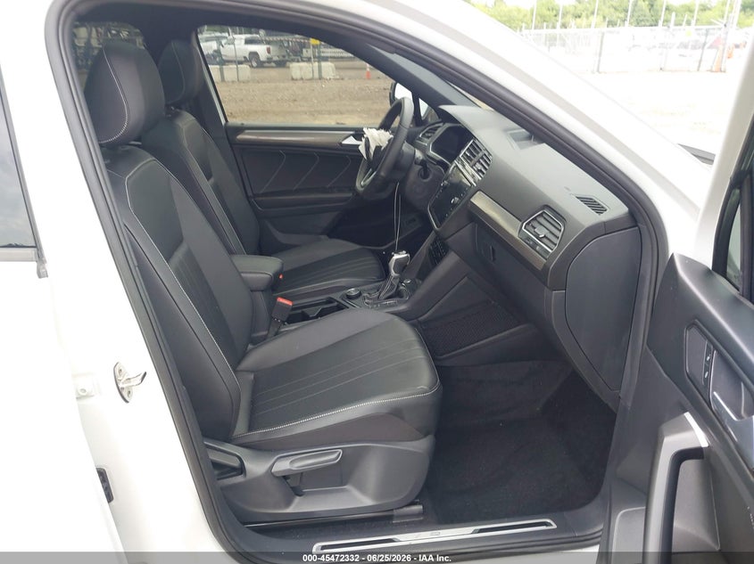 2024 Volkswagen Tiguan VIN 3VV8B7AX1RM144069 IAAI salvage auction — FRONT END, Salvage Title, sold $7,900 on 2026-07-18 (photo 5)