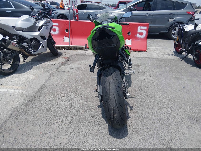 2024 Kawasaki Zx VIN JKBZXJJ1XRA000603 IAAI salvage auction — RIGHT FRONT, Salvage (California), sold $5,500 on 2026-07-09 (photo 6)