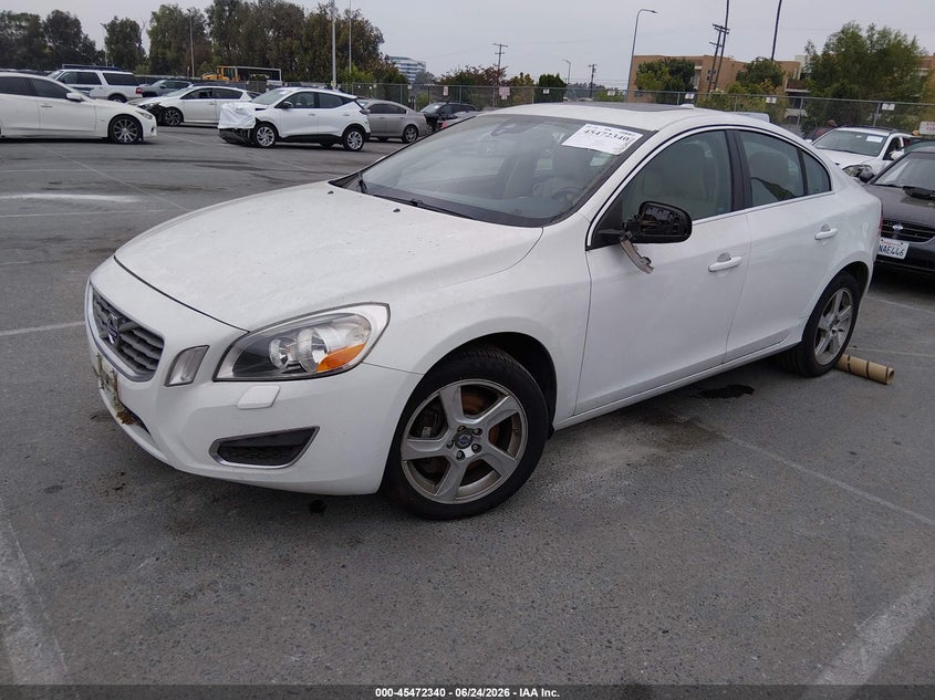 2013 Volvo S60 VIN YV1612FS3D2221740 IAAI salvage auction — UNKNOWN, Salvage (California), sold $200 on 2026-07-16 (photo 2)